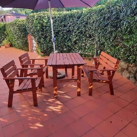 Appartamento Comodo Per Lerici E 5 Terre Piano di Follo Luaran gambar